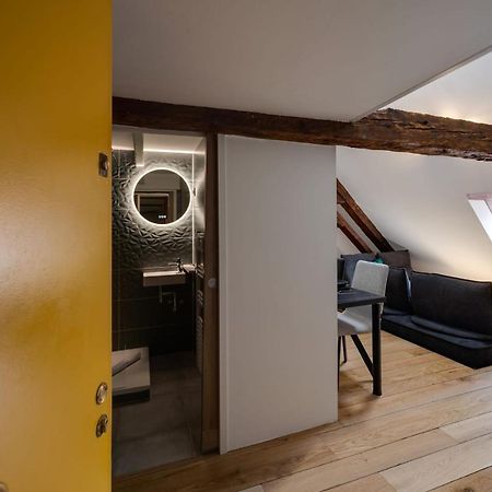 Le Septqatre - Grand Triplex Au Coeur De La Vieille Ville Annecy Ngoại thất bức ảnh