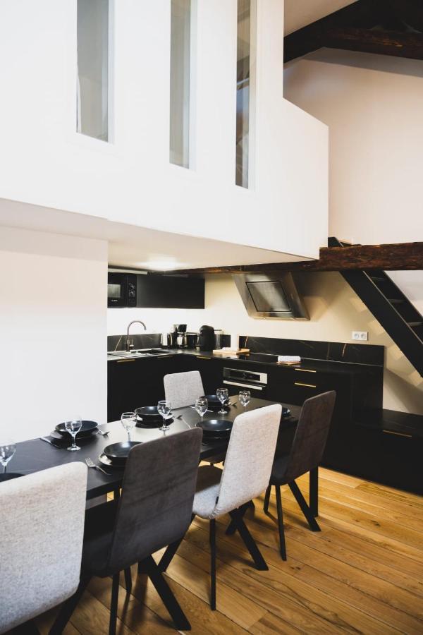 Le Septqatre - Grand Triplex Au Coeur De La Vieille Ville Annecy Ngoại thất bức ảnh