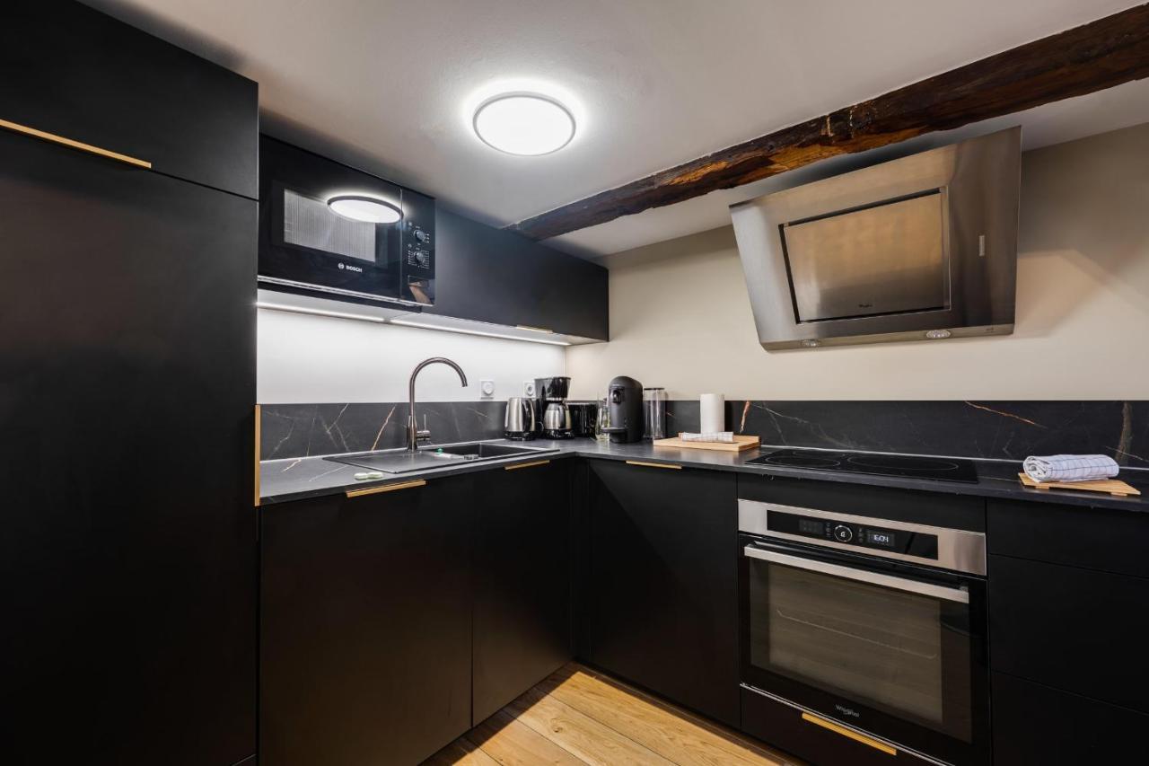 Le Septqatre - Grand Triplex Au Coeur De La Vieille Ville Annecy Ngoại thất bức ảnh